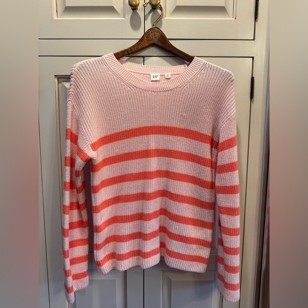 Trendy Light Pink $ Orange Gap Sweater - 100% Cotton